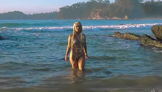 CRYSTALCRAYAZIONZ videosu