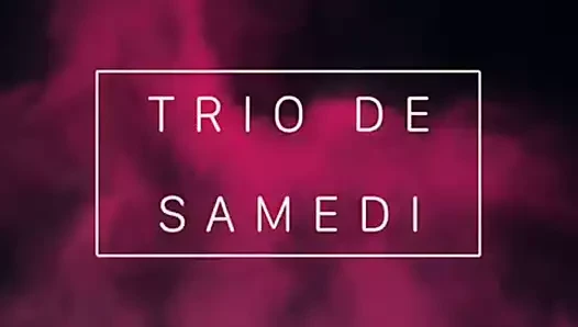 elle baise devant moi