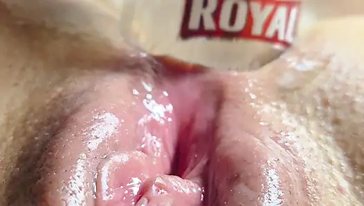 Şişe ile aşırı anal sokma yakın çekim