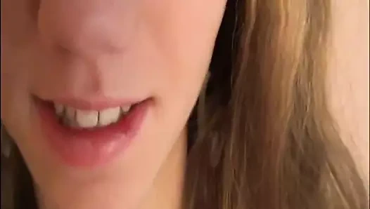 Onlar beni sikerken filme alınmaya bayılıyorum ben sevdiğim Daniela'yım