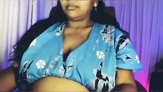 Seksi Kız Çıplak Göğüsler Amcık Seksi Gösterisi.