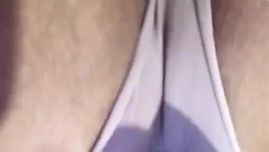 Erkek arkadaşımı düşünerek kendimi boşaltıyorum