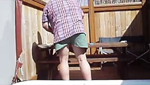 Gordo maduro se le salen lo huevos