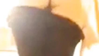 Sarışın kız Mastürbasyon ve sağladım içeride araba