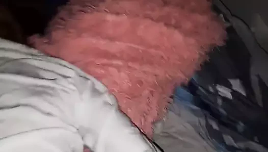 Erkek arkadaşım kız kardeşimi bekaretinden mahrum ediyor.