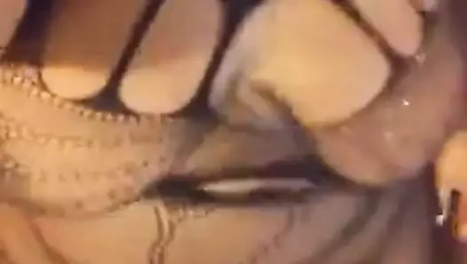 İri güzel kadın 1