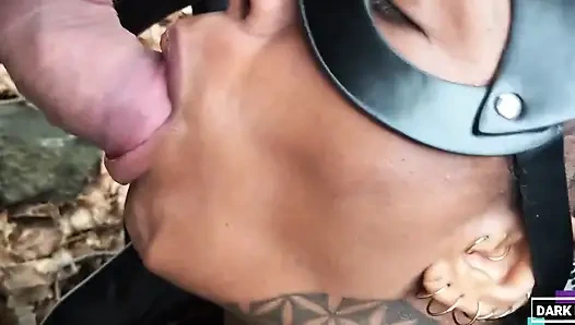 Sapık sürtük kraliçe "dark dea" terk edilmiş evde fahişe gibi sikişiyor bölüm.1