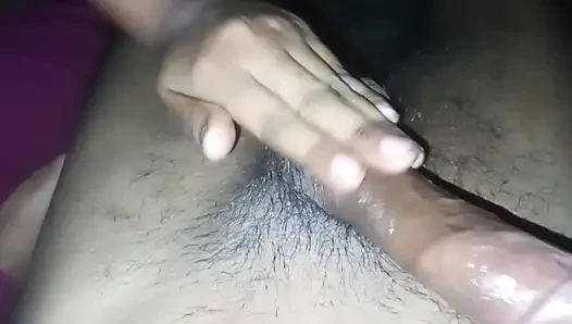 Hintli erkek arkadaş kız arkadaşını sikiyor