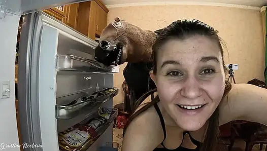 Kocam ev yapımı video çekerken bana şaka yapıyor! Onun yerine sikildim...