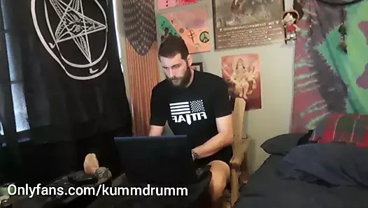 Adım babanın çalışması gerekiyor ama onun aletine ihtiyacım var