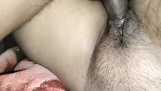 Yatak odamda karımın kız kardeşini siktim