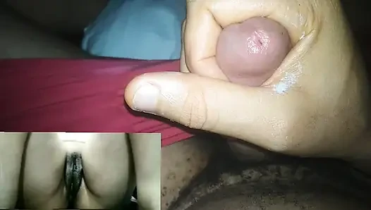 Mastürbasyon yapıyor