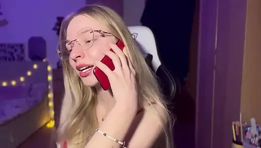 Acımasız meslektaşım iş yerinde sana zorbalık yapıyor asmr rol yapma