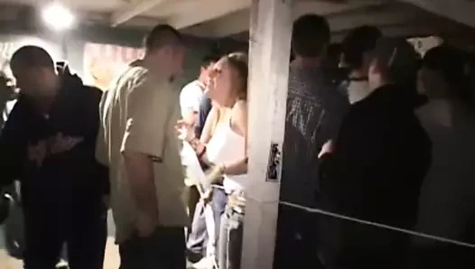 Üniversiteli genç sürtük üniversite öğrencisiyle sikişiyor