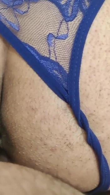 Знаковый момент из "Красивая индийская горячая малайали девушка в чулках делает дрочку ногами, минет и рукой - часть 2"