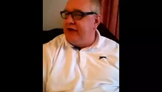 Seksi dede benim horoz izlerken (sadece izliyor) 2