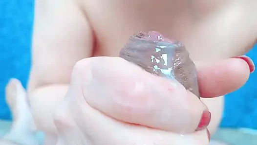 Seksi kaltak Sabrinahole süslü erkeğini iki kez sikiyor ve kıllı amını tıraş ettikten sonra