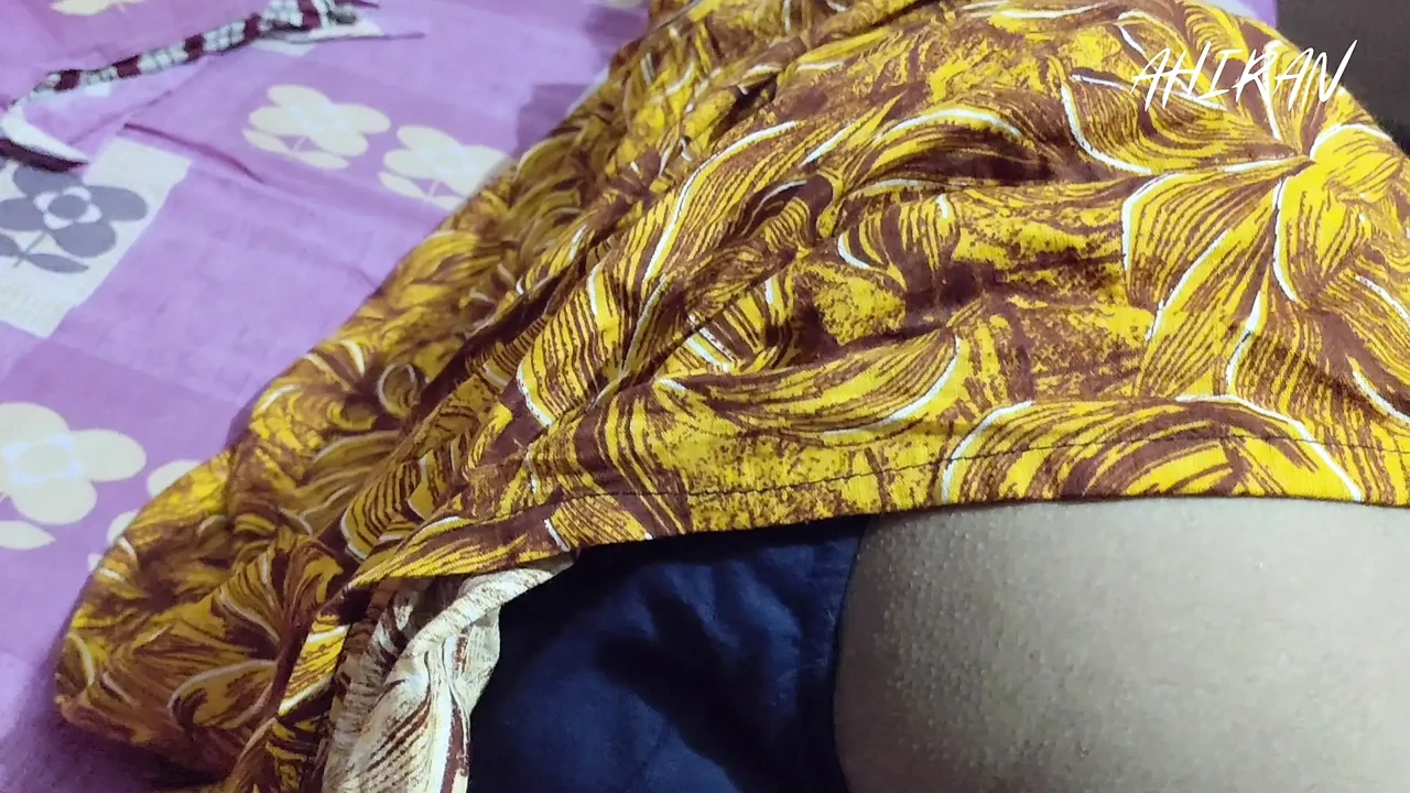 Exclusive: Indian Village Desi Hot Girl Ass Review And Forplay With Her Boyfriend In Bedroom Huge Ass View Feat Aahan Ahiran Legs Massage Bisexual Handjob Year Old Hd Porn (High Quality) - Sydney Special