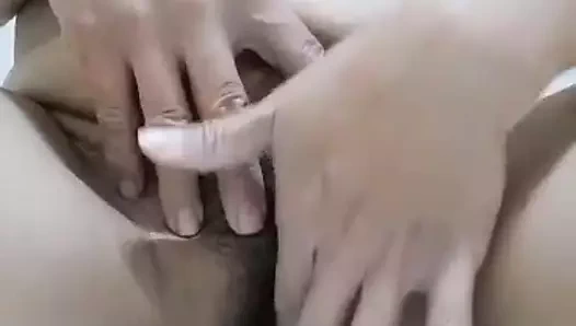 Evli kadın tek başına