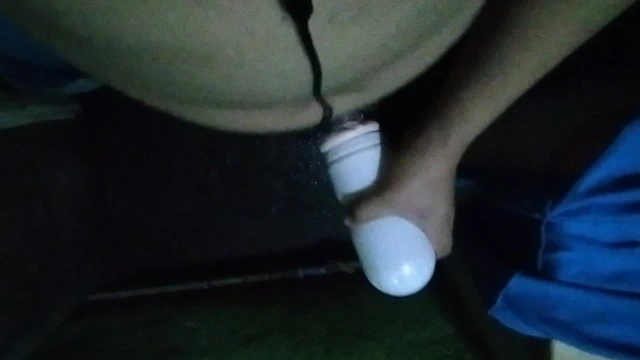 Fleshlight'ı ilk kez deniyor - pinoy