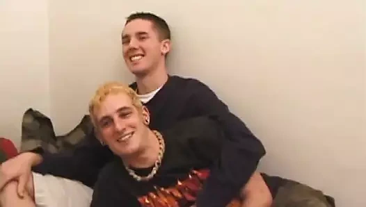 Heteroseksüel erkekler mızrak ve tork sikişi