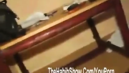 Dominik karanlık skinned roach çapa emme n kahrolası