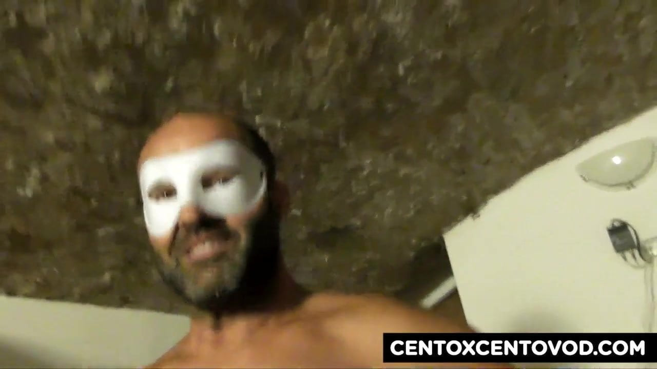 Güzel sarışın masked becerdin tarafından alex magni