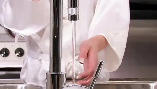 Seksi iç çamaşırlı amcıklar sahne 1_beautiful esmer yeni dildoyla mastürbasyon yapıyor