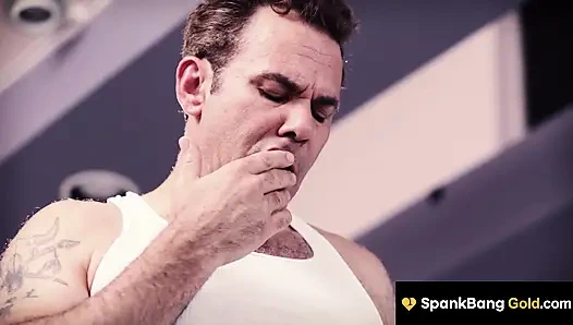 Spankbang gold - üvey babasının en karanlık fantezisi gerçek oluyor - üvey kızıyla çifte