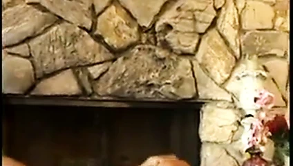 genç siyah sigara içen iç çamaşırı verir bir harika ırklararası oral seks