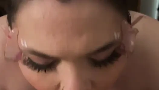 Makyajımı oral seksle testiyorum