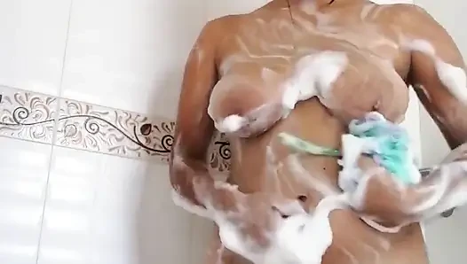 Duşta bana katıl