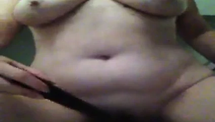 Karım büyük bir siyah yapay penis sürmek