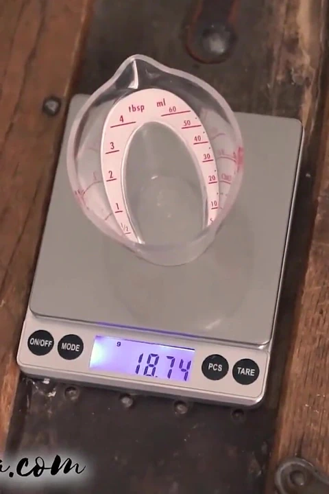 Orgazmdan sonra neredeyse düşüyor | Bakış açısı stand işi boşalma