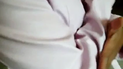 Asyalı pembe deri ceket ve ayakkabı