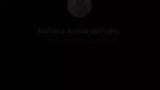 Sri lankalı teyze gösteren göğüsler