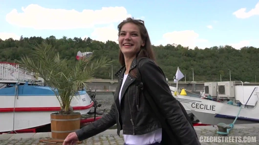 Çek sokakları - şimdiye kadarki en ürperen kız