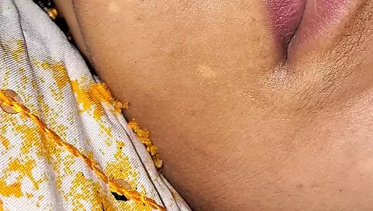 Ateşli ve seksi sunni yenge köy odamda sert sikişiyor