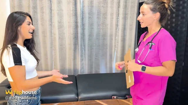 Gıdıklama dr. mya zevki ile misty adams için en iyi ilaçtır