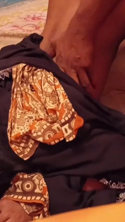 Bangladeşli bir anneden viral seksi video | Klip 3