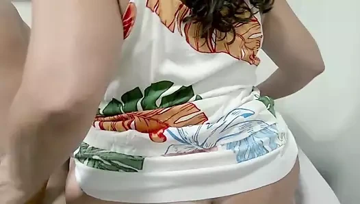 Juice tombul ev hanımı ve aldatılan kocası - evli çift dışarıda çılgınca şeyler yapmak isterken evde yalnız