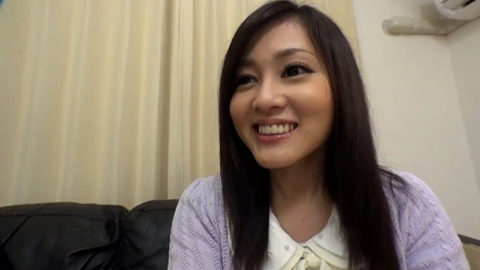 A003G09 A neat and clean beautiful older stepsister who has not had a boyfriend for 1 year also wants to have sex! Lustful explo