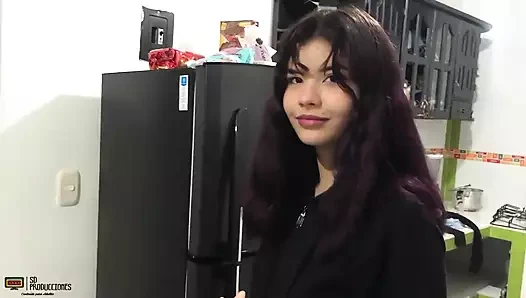 Harika bir kremsi sakso çekiyorum - tam hikaye - İspanyolca porno