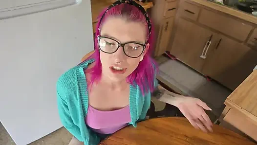 Üvey anne aşağılığı buluyor