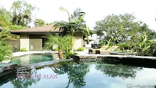 WebYoung akıllı kız aptal plan