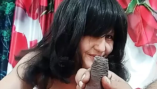 Ağzının sikimle dolduğunu seviyor