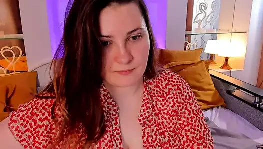 chubby esmer okşayarak onu vücut ve onu kıllı KEDİ