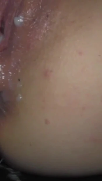 Сногсшибательный момент из "Немецкого тинки в гэнгбэнге, всем разрешено сквиртовать!"