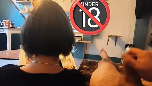 – En iyi arkadaşımın yanındayım.