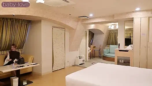 Sansürsüz kız Esthetician: kirli servis her damlayı boşaltıyor ve sonra dölleniyor